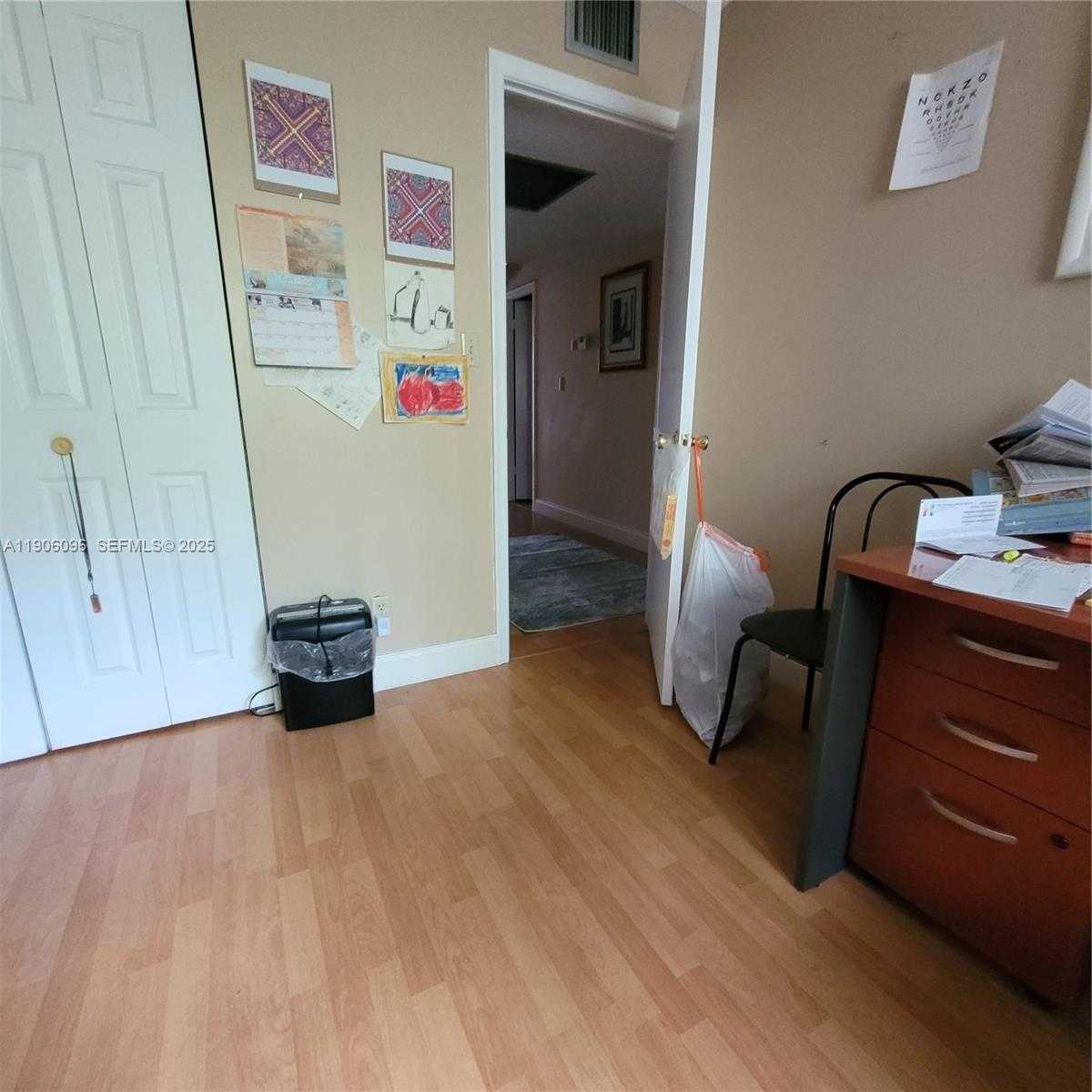 Small Image of 2001 ATLANTIC SHORES BLVD #220, Hallandale Beach Number 27