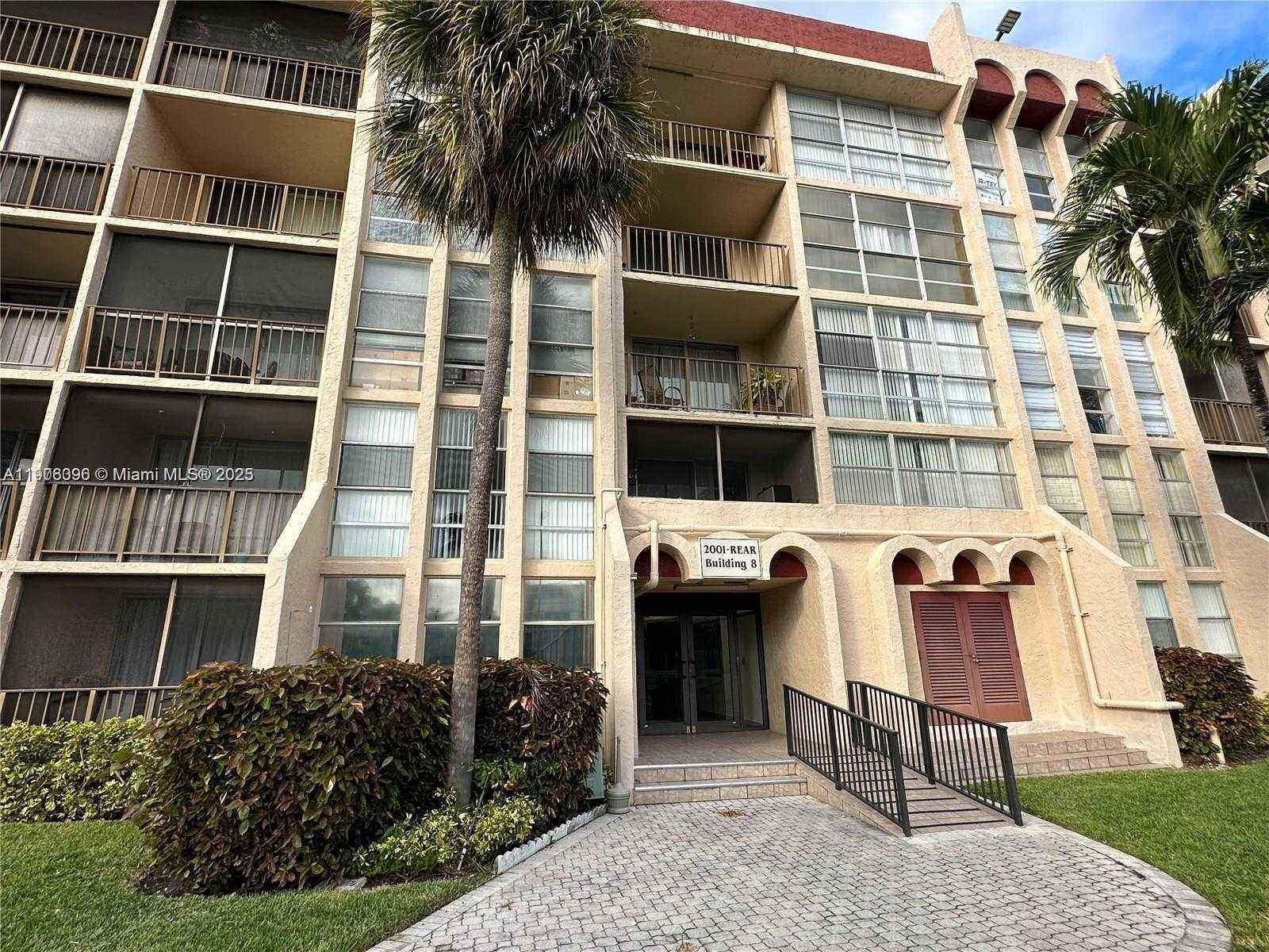 Small Image of 2001 ATLANTIC SHORES BLVD #220, Hallandale Beach Number 3