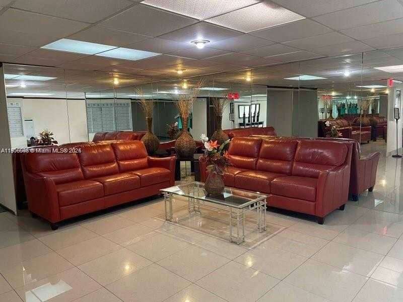 Small Image of 2001 ATLANTIC SHORES BLVD #220, Hallandale Beach Number 5