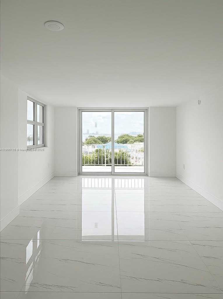 Small Image of 6900 BAY DR #6C, Miami Beach Number 7