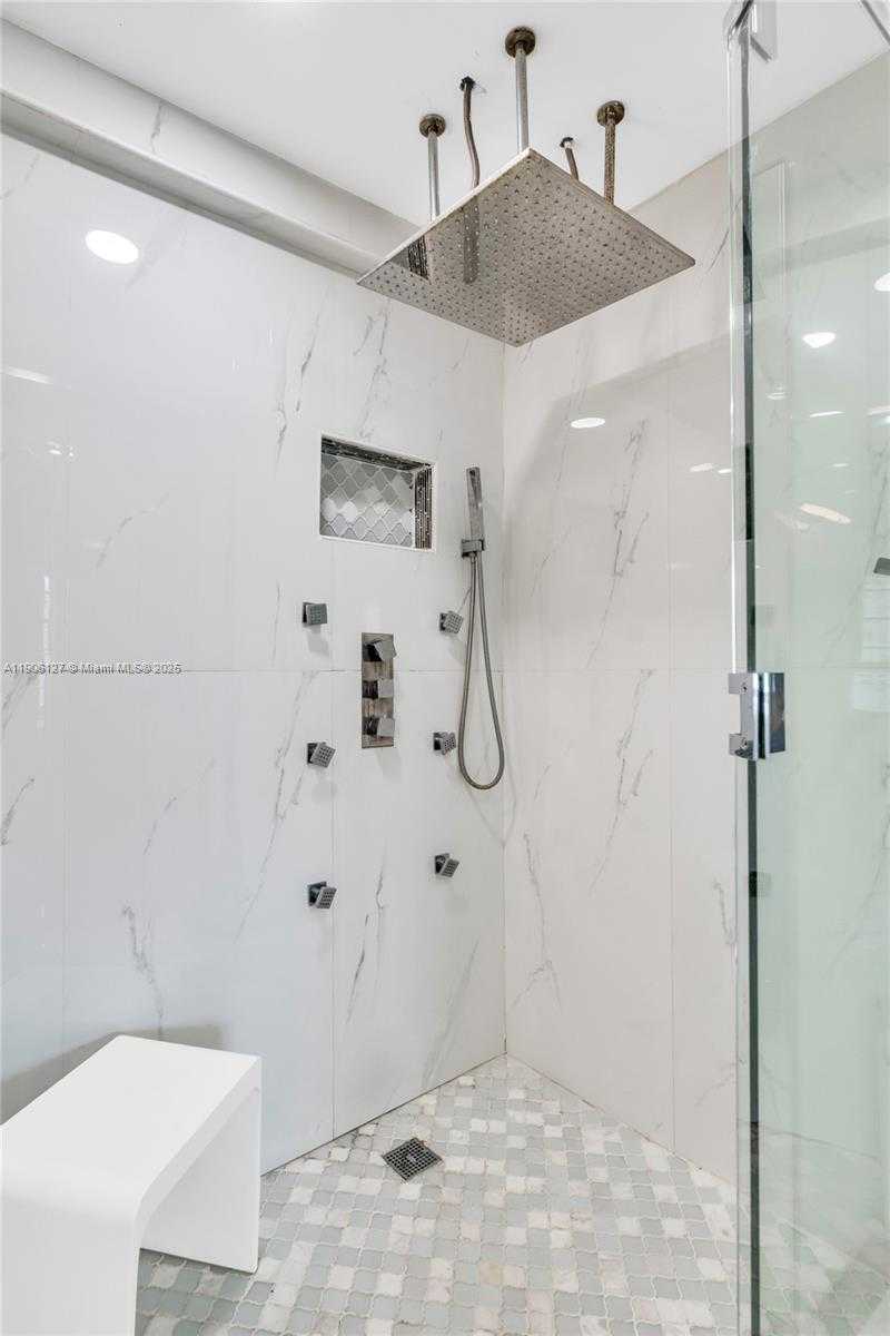 Small Image of 2801 NORTH EAST 183RD ST #1516W, Aventura Number 25