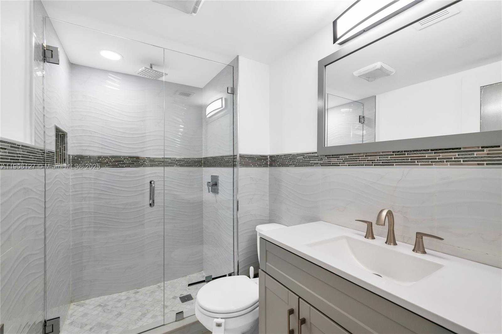 Small Image of 2801 NORTH EAST 183RD ST #1516W, Aventura Number 28