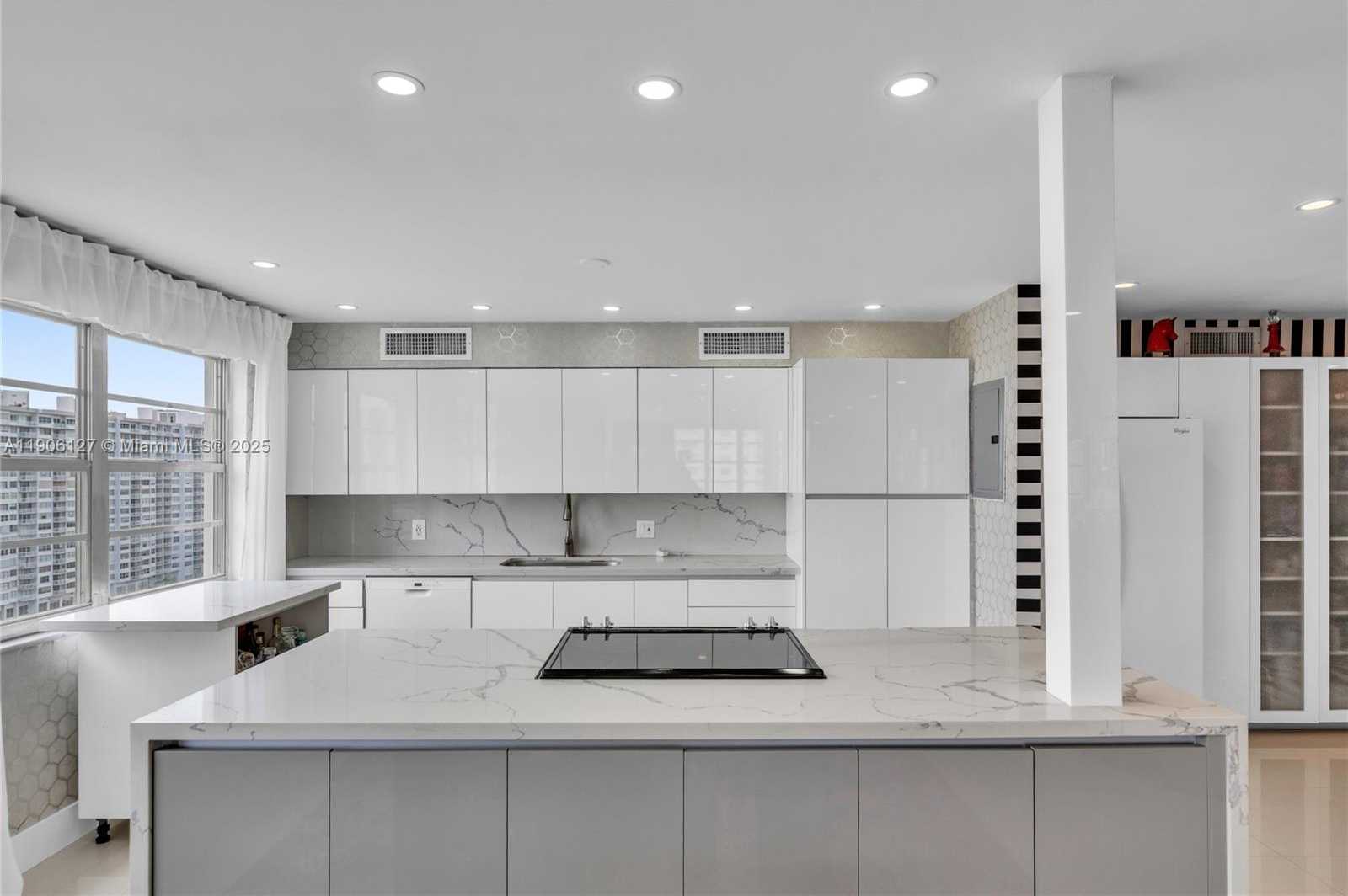 Small Image of 2801 NORTH EAST 183RD ST #1516W, Aventura Number 7