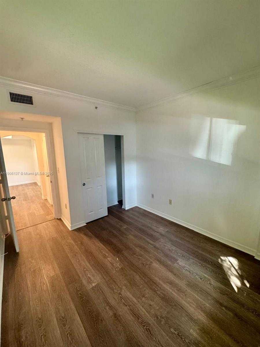 Small Image of 9172 COLLINS AVE #212, Surfside Number 12