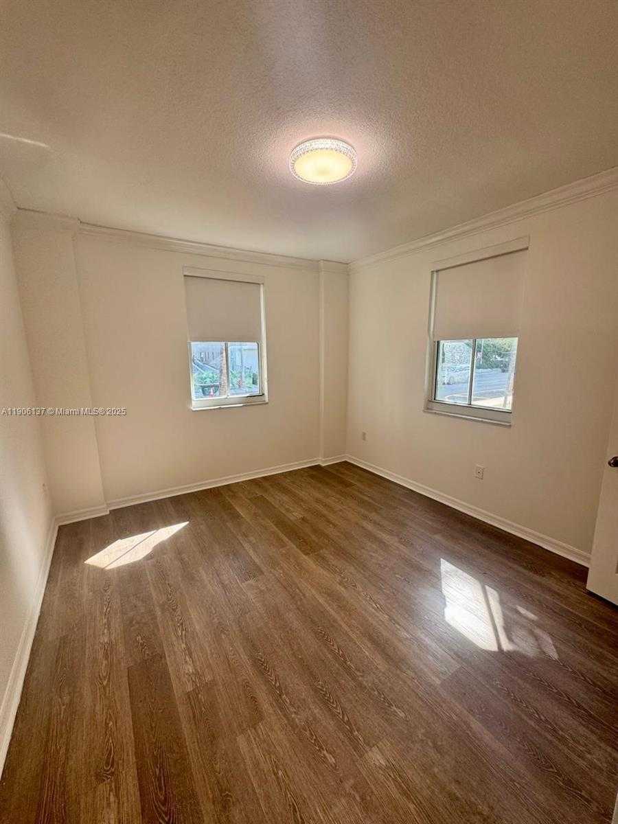 Small Image of 9172 COLLINS AVE #212, Surfside Number 7