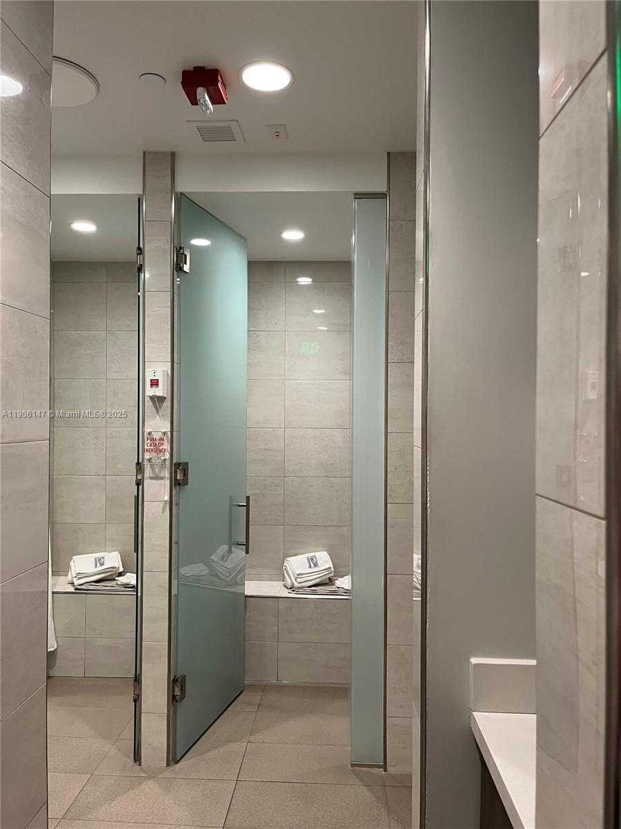 Small Image of 21205 NORTH EAST 37TH AVE #2204, Aventura Number 35