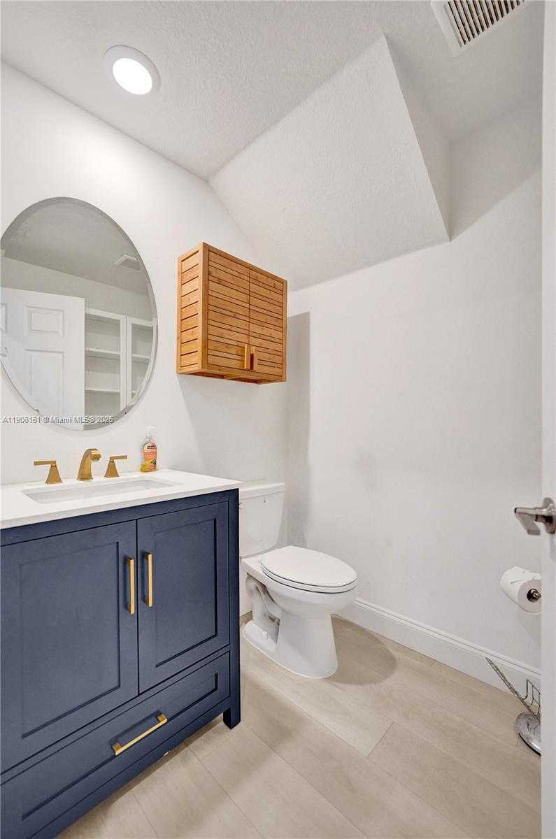 Small Image of 4679 BRUMBY TER, Davie Number 27