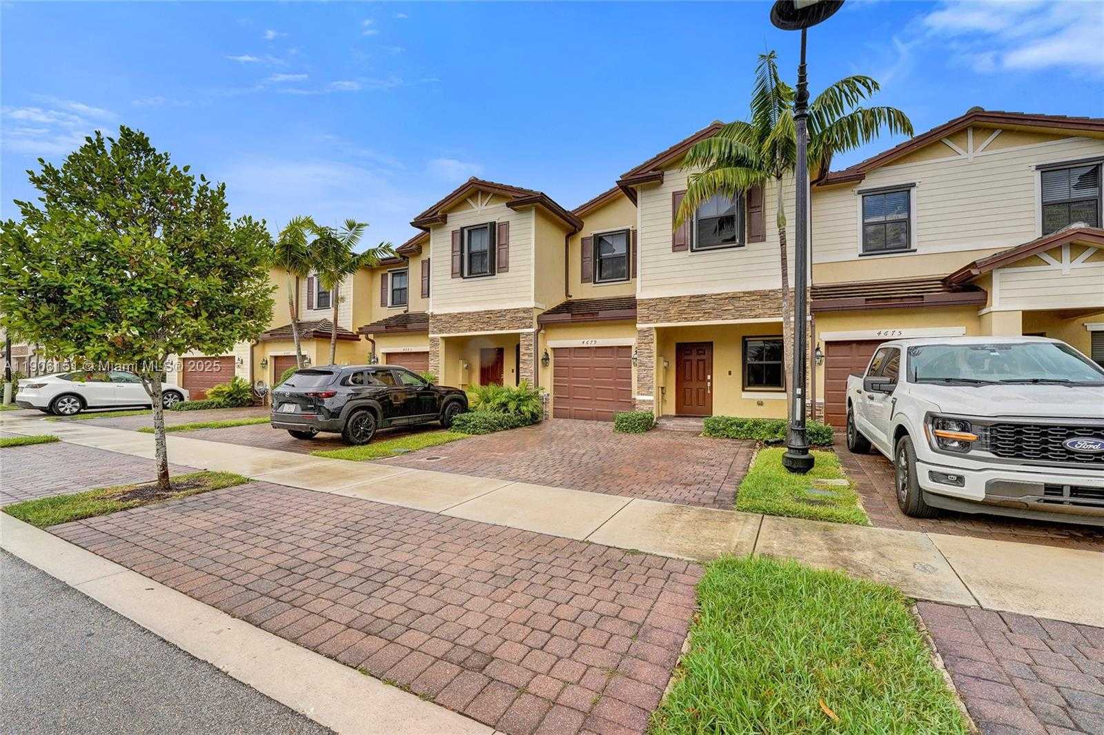 Small Image of 4679 BRUMBY TER, Davie Number 46