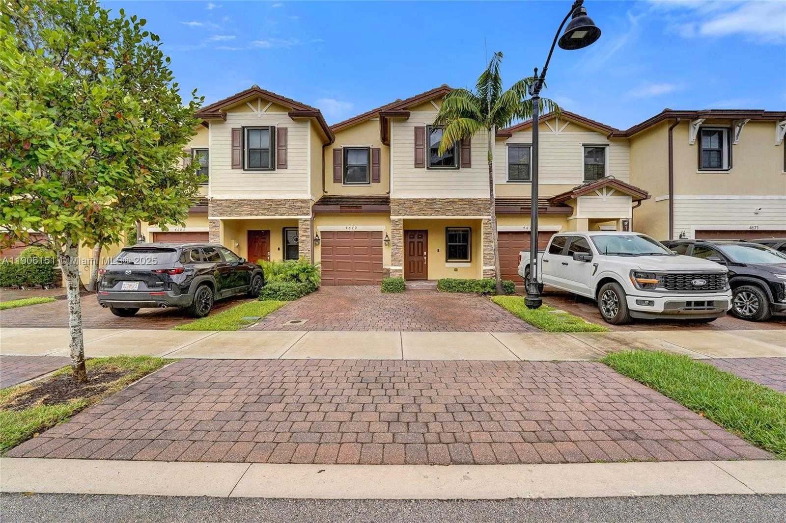 Small Image of 4679 BRUMBY TER, Davie Number 47