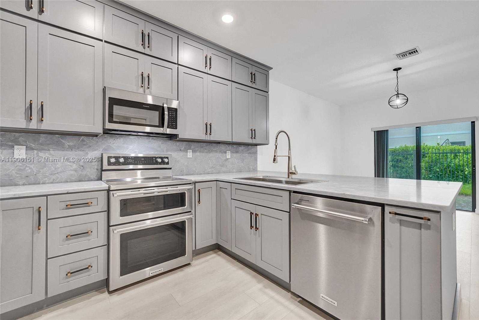 Small Image of 4679 BRUMBY TER, Davie Number 7