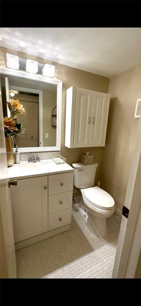 Small Image of 142 PRESTON D #142, Boca Raton Number 4