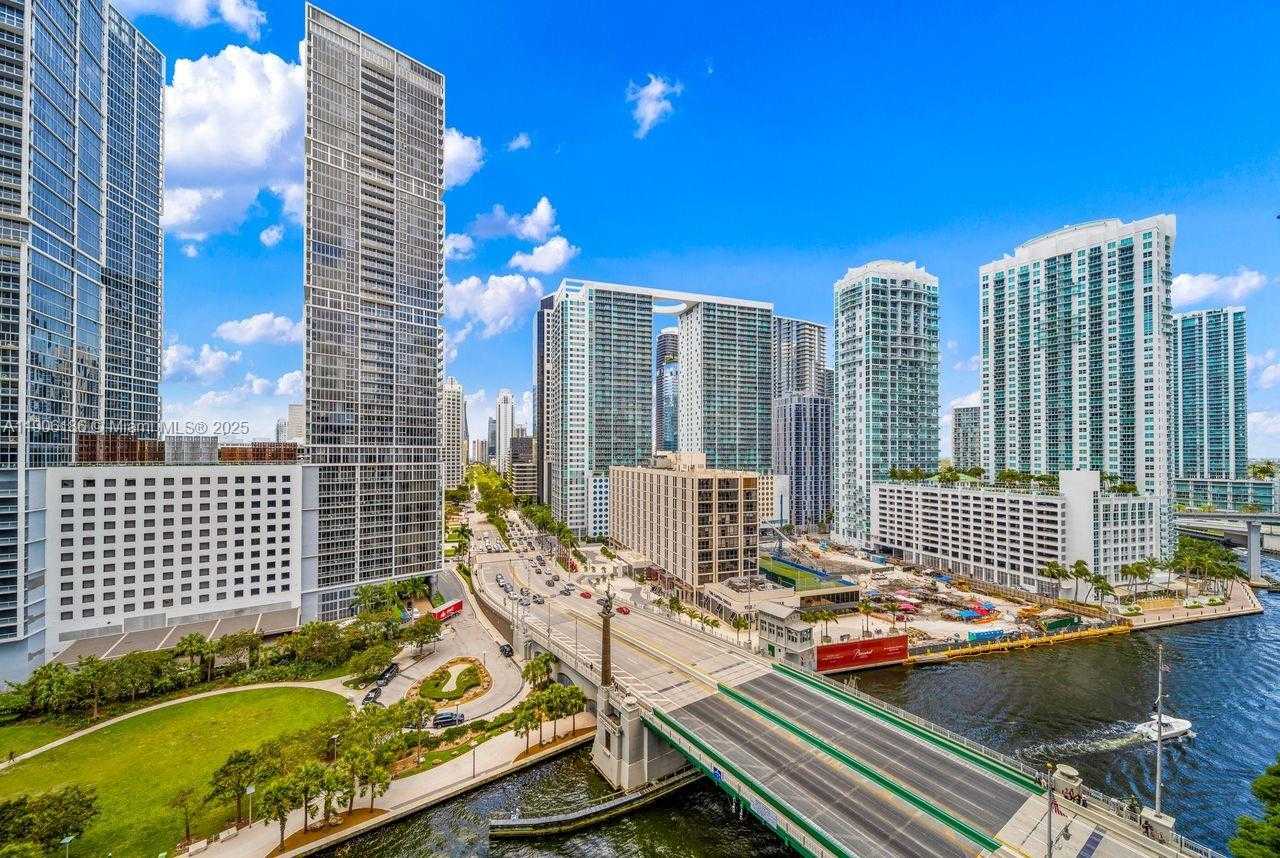 Small Image of 200 BISCAYNE BOULEVARD WAY #1406, Miami Number 20