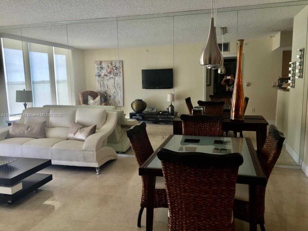 Small Image of 1155 BRICKELL BAY DR #705, Miami Number 17