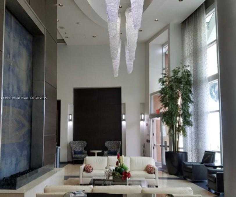 Small Image of 1155 BRICKELL BAY DR #705, Miami Number 18