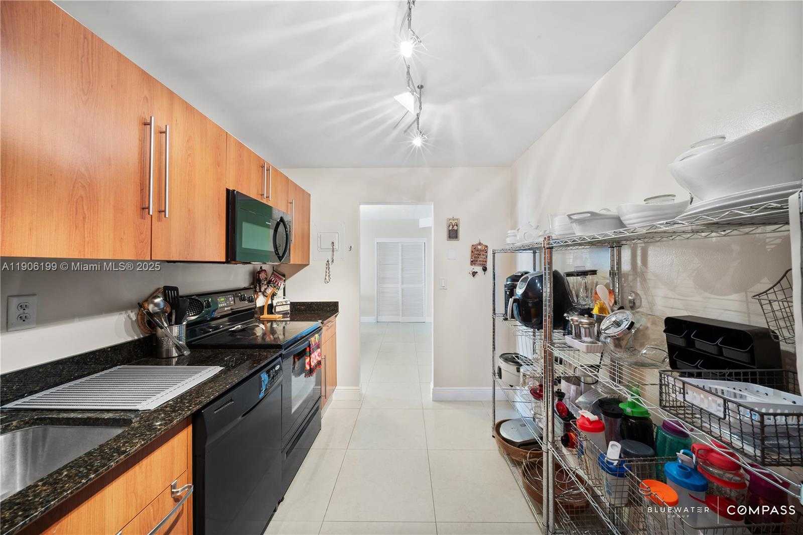 Small Image of 3000 SOUTH OCEAN DR #520, Hollywood Number 11