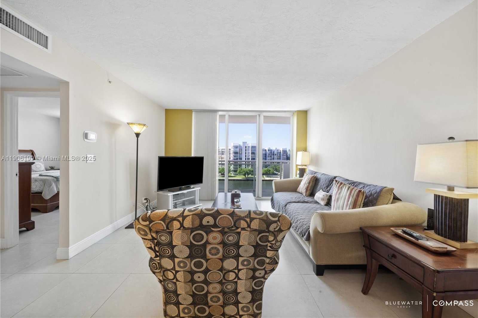 Small Image of 3000 SOUTH OCEAN DR #520, Hollywood Number 18