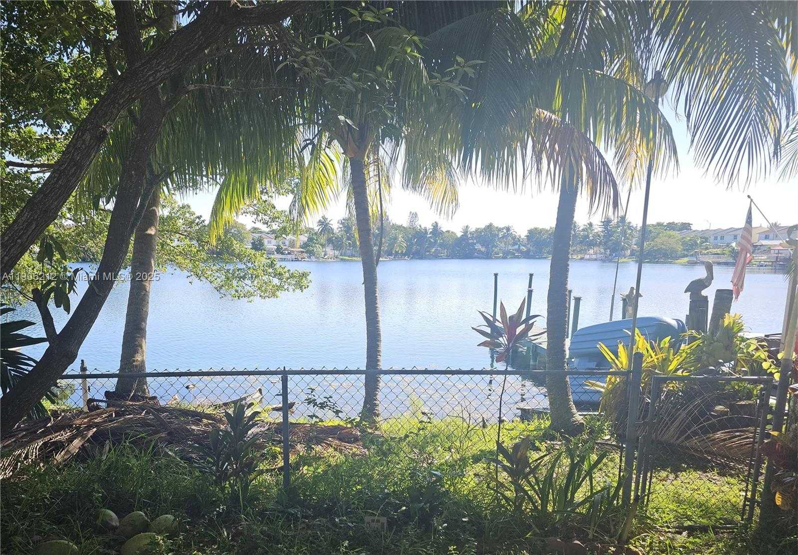 Small Image of 1680 WEST 72ND ST, Hialeah Number 9