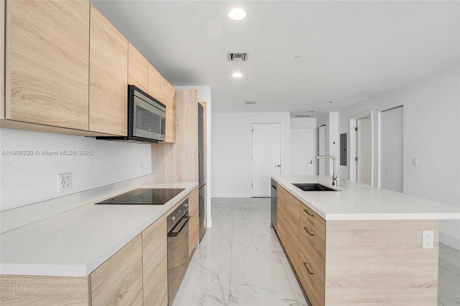 Imagen de Pequeño Objeto