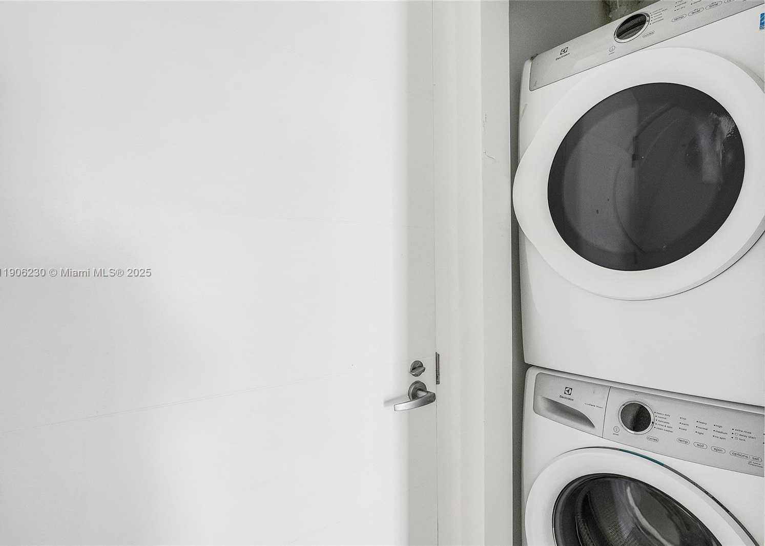 Imagen de Pequeño Objeto