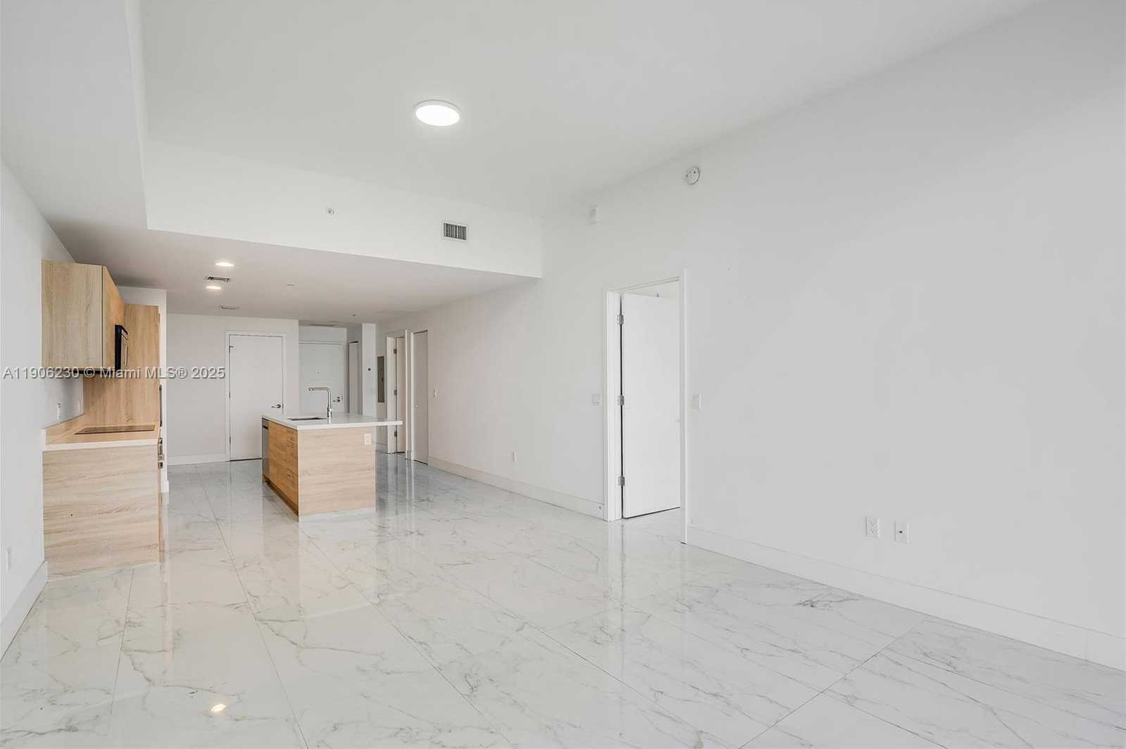 Imagen de Pequeño Objeto