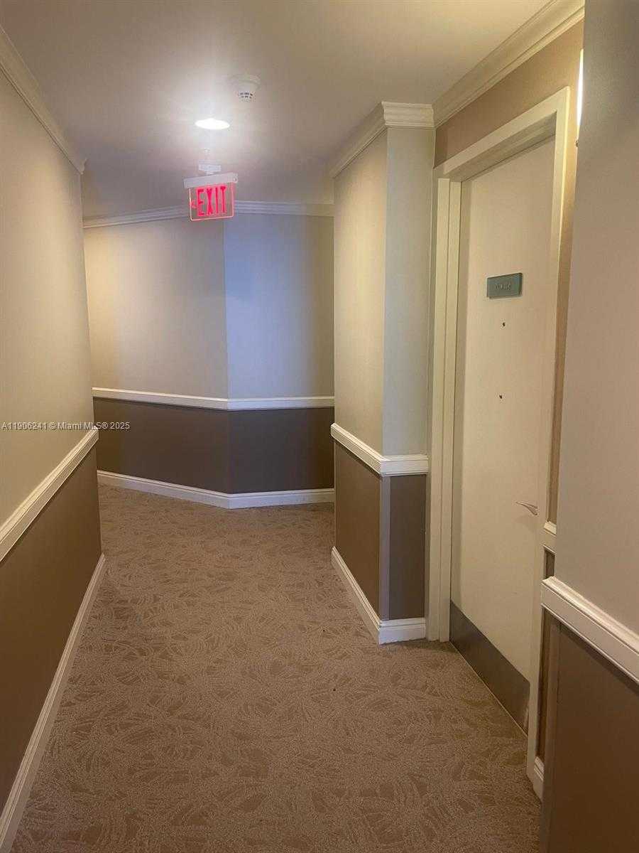 Small Image of 18001 COLLINS AVE #1117, Sunny Isles Beach Number 6