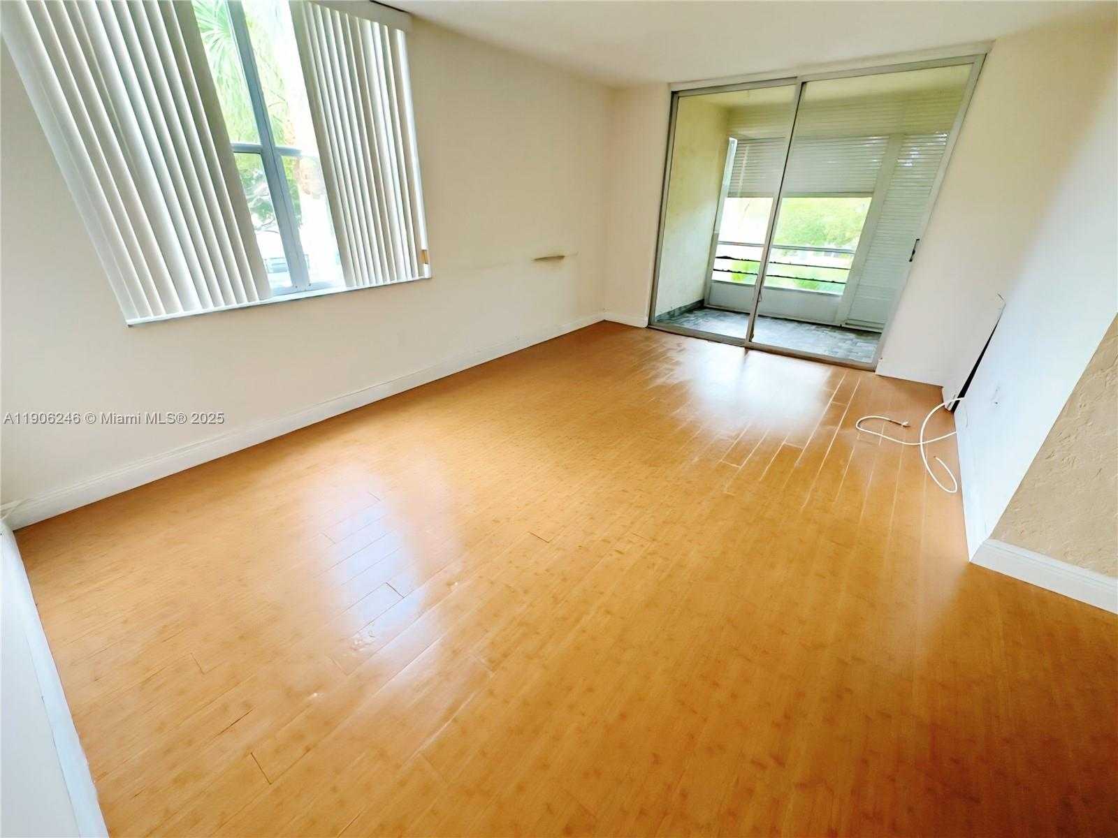 Small Image of 9070 LIME BAY BLVD #301, Tamarac Number 14