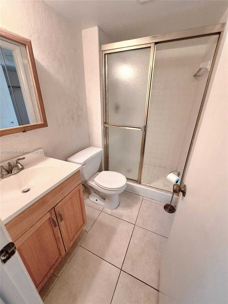Small Image of 9070 LIME BAY BLVD #301, Tamarac Number 19