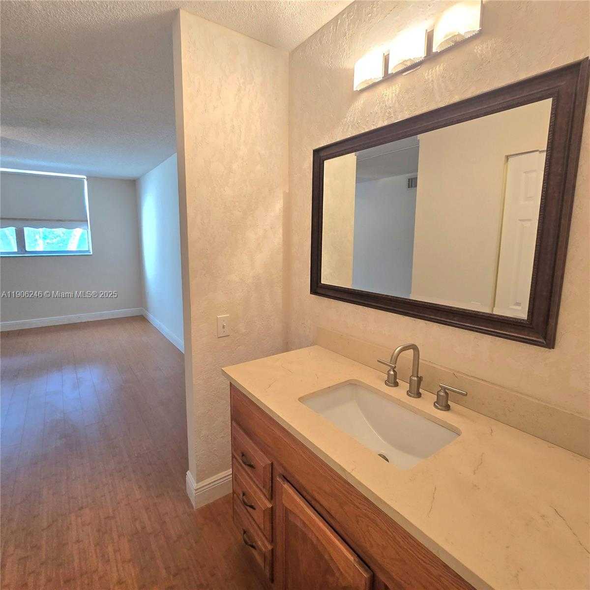 Small Image of 9070 LIME BAY BLVD #301, Tamarac Number 20