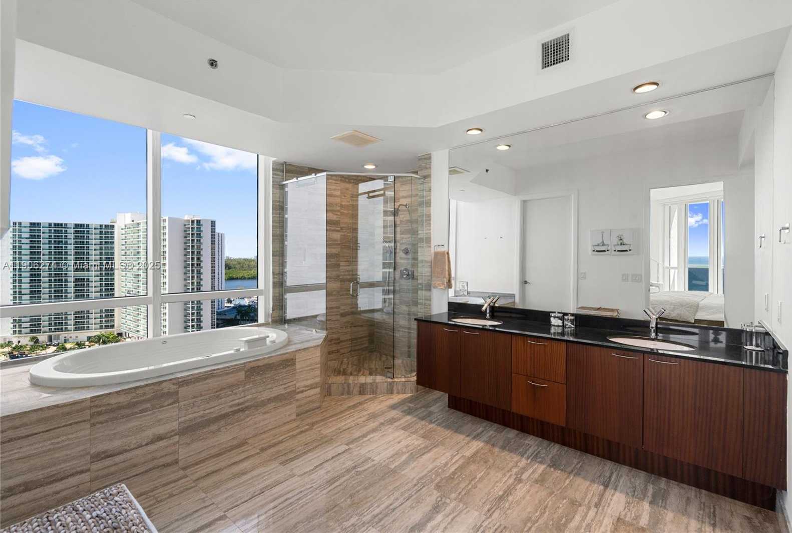 Small Image of 15901 COLLINS AVE #1206, Sunny Isles Beach Number 25
