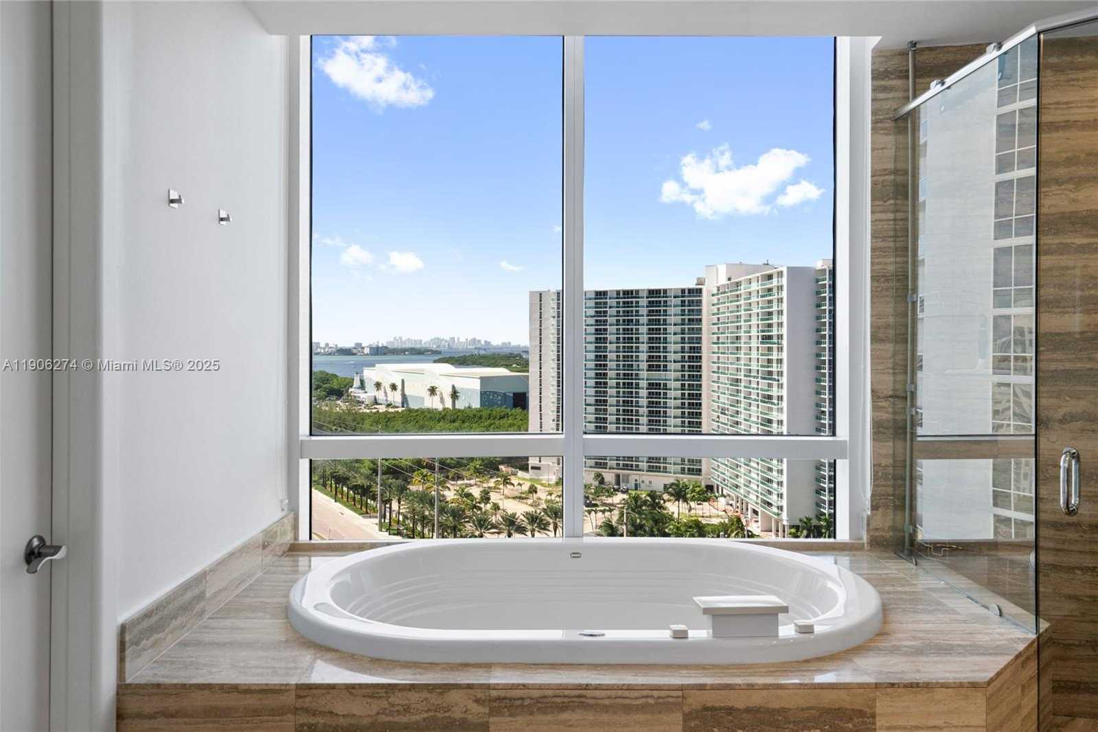 Small Image of 15901 COLLINS AVE #1206, Sunny Isles Beach Number 26