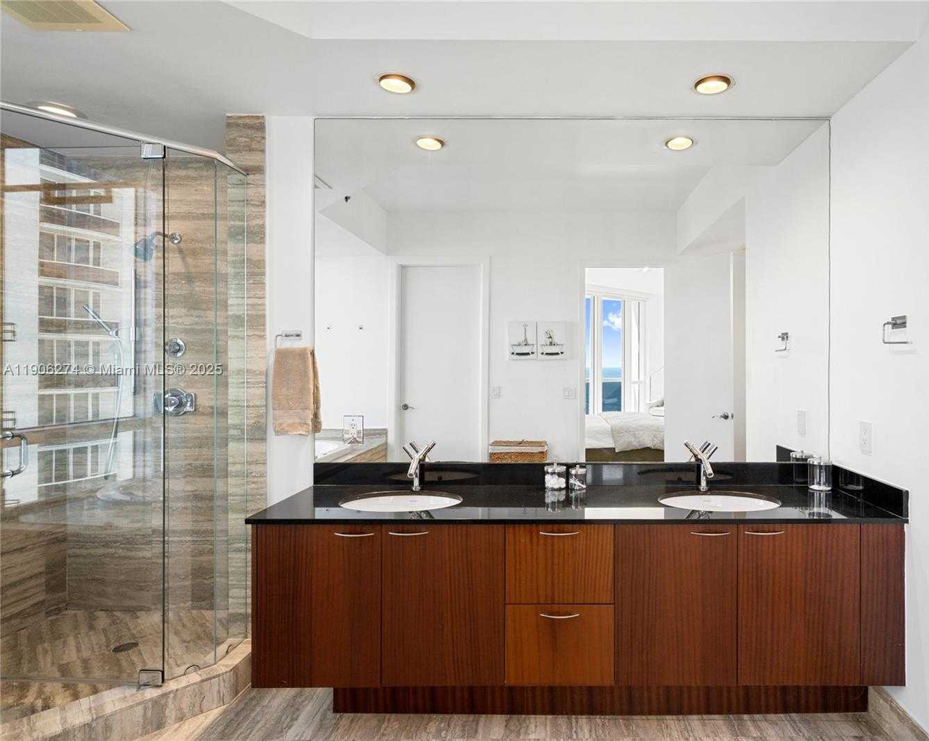 Small Image of 15901 COLLINS AVE #1206, Sunny Isles Beach Number 27