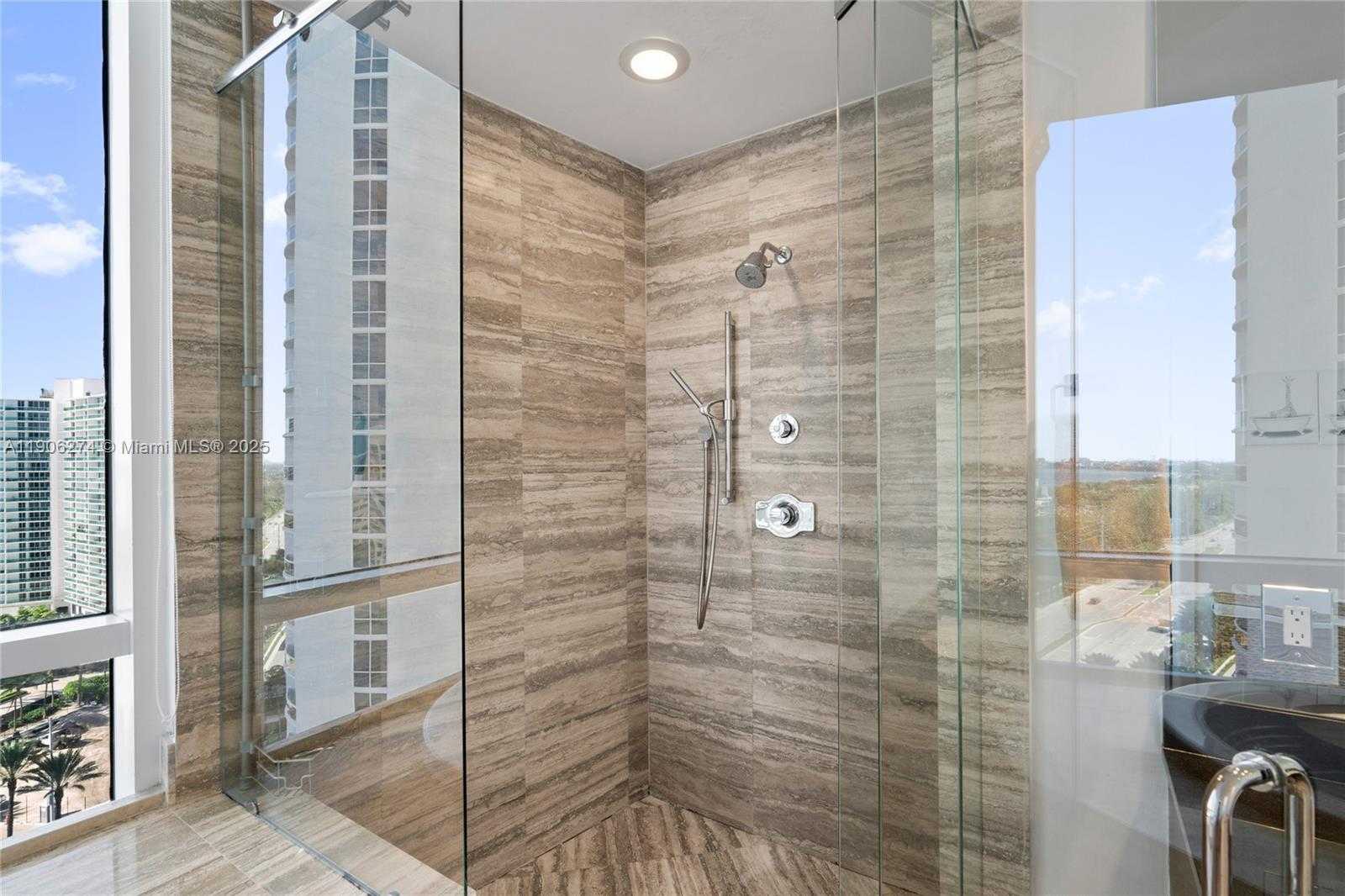 Small Image of 15901 COLLINS AVE #1206, Sunny Isles Beach Number 28