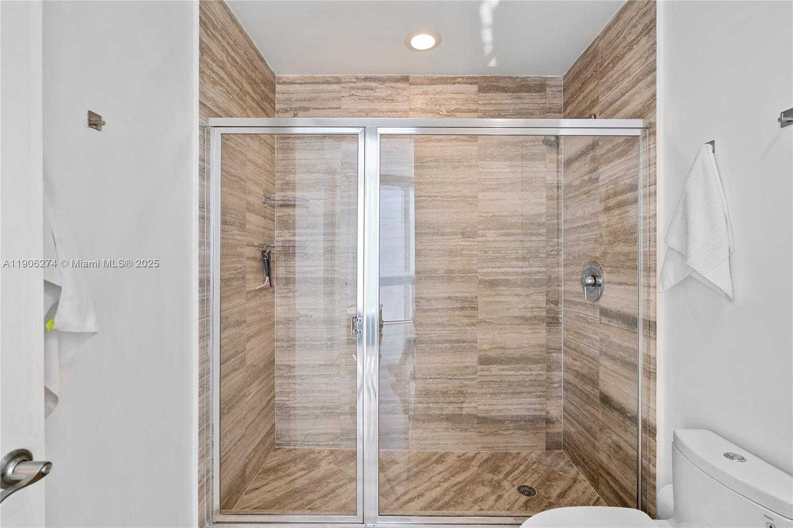 Small Image of 15901 COLLINS AVE #1206, Sunny Isles Beach Number 36