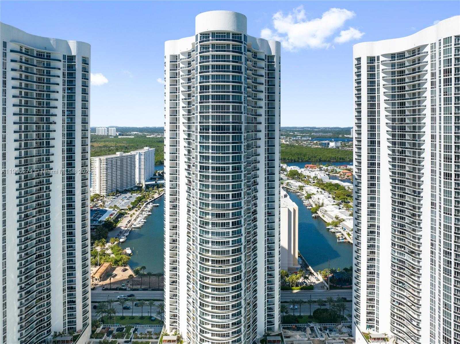 Small Image of 15901 COLLINS AVE #1206, Sunny Isles Beach Number 42