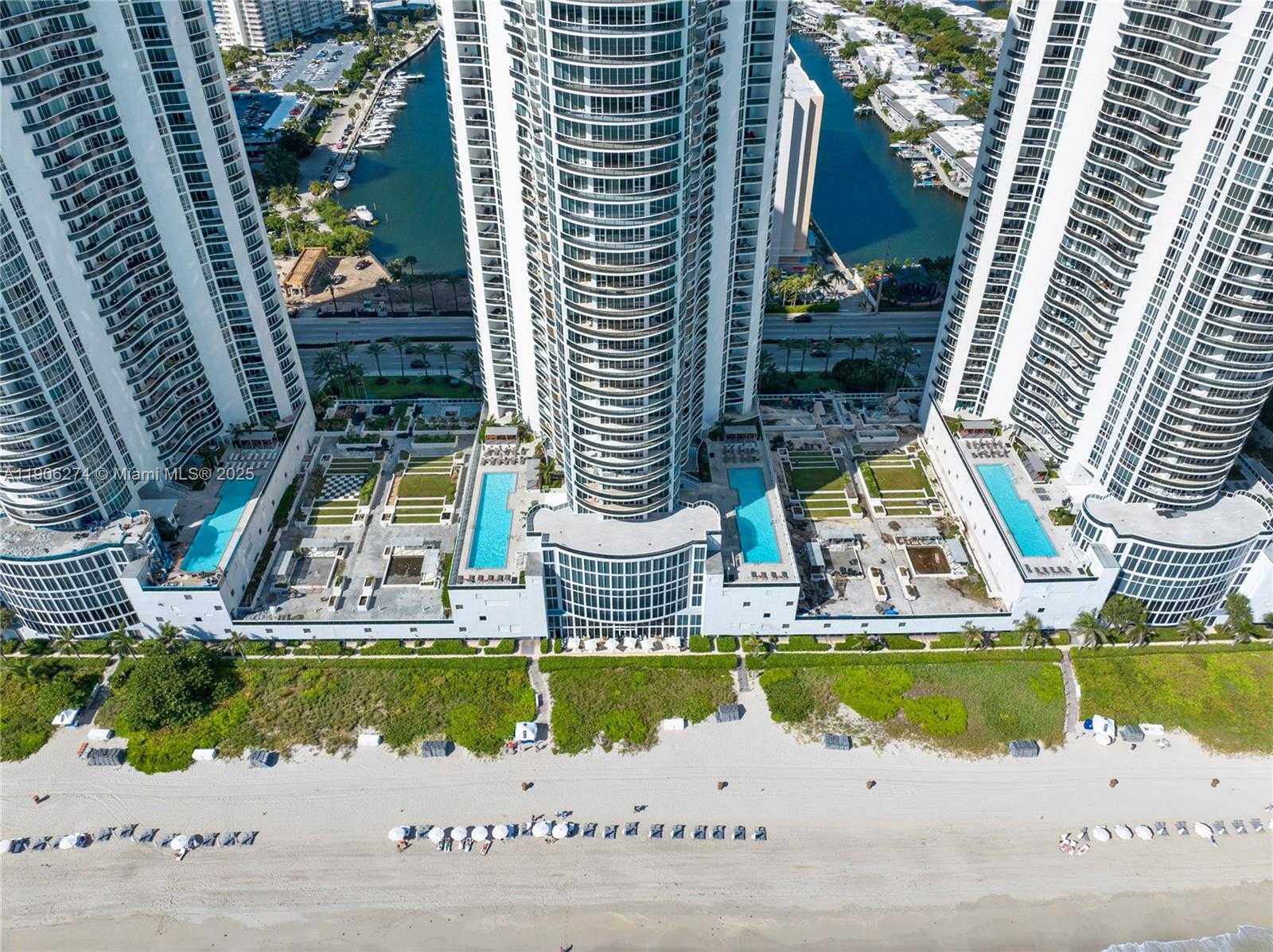 Small Image of 15901 COLLINS AVE #1206, Sunny Isles Beach Number 43