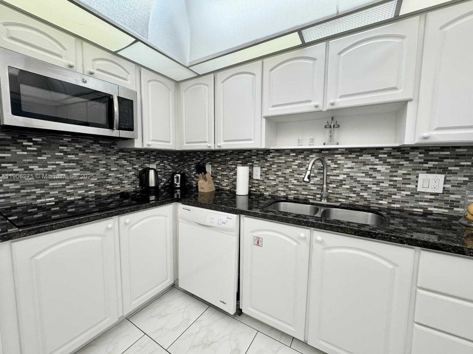 Small Image of 3901 SOUTH OCEAN DR #5A, Hollywood Number 18