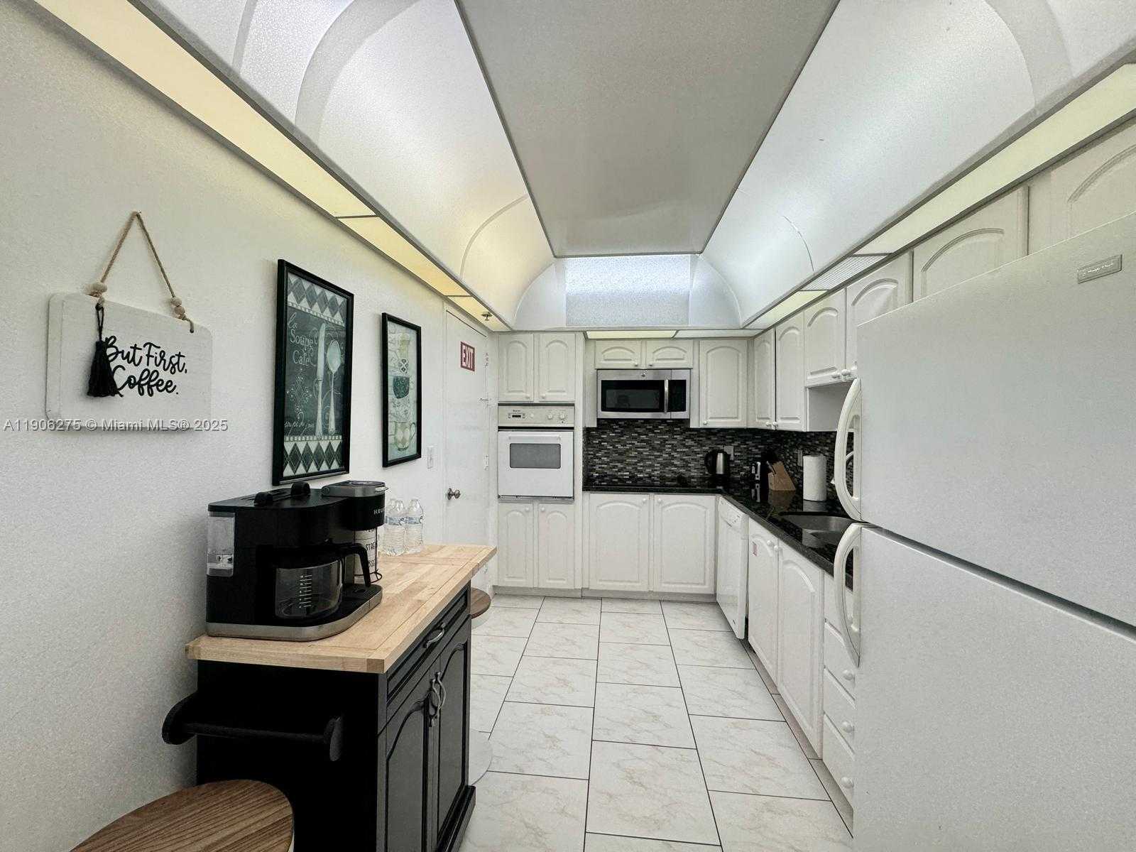 Small Image of 3901 SOUTH OCEAN DR #5A, Hollywood Number 21