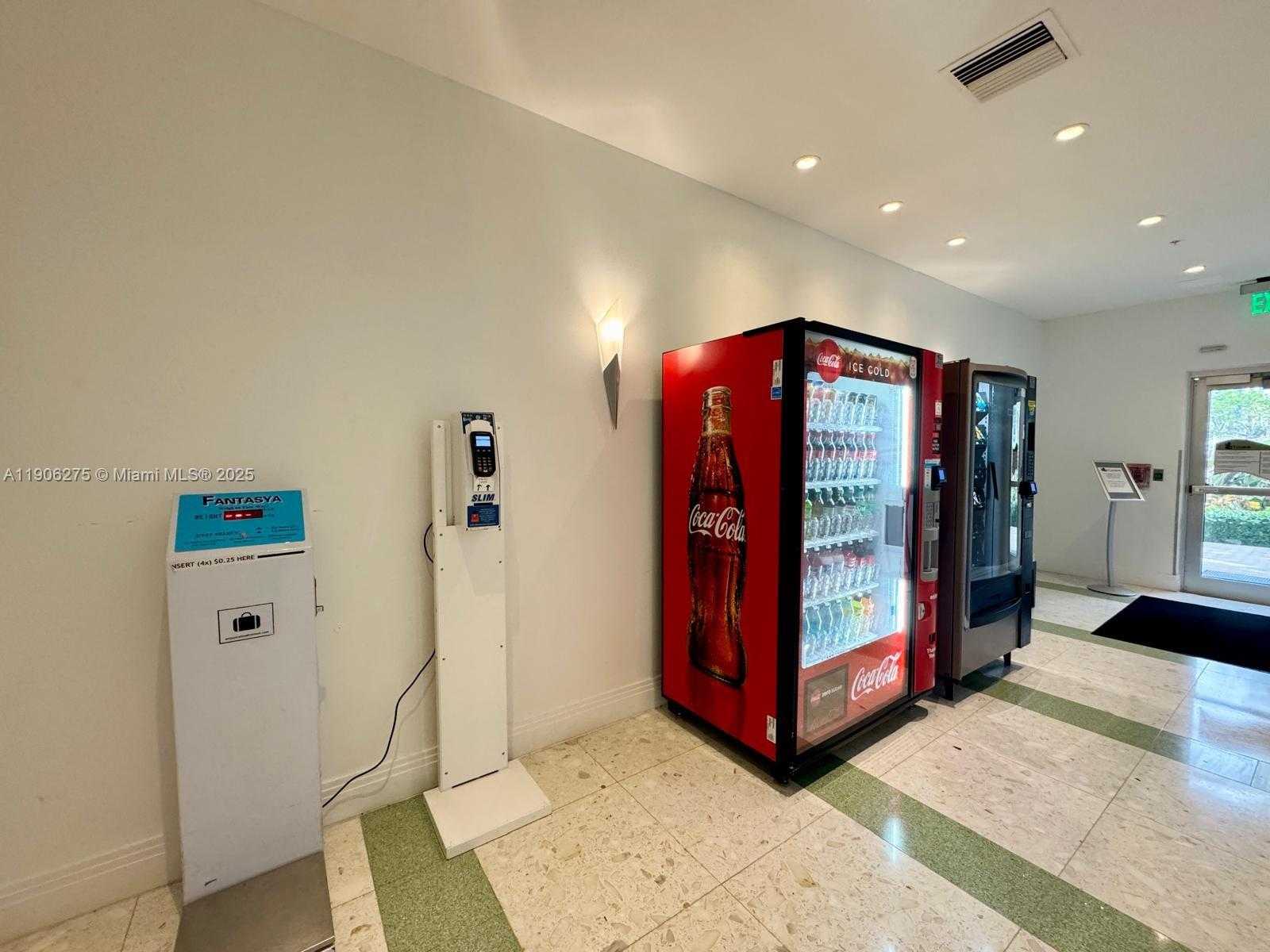 Small Image of 3901 SOUTH OCEAN DR #5A, Hollywood Number 39