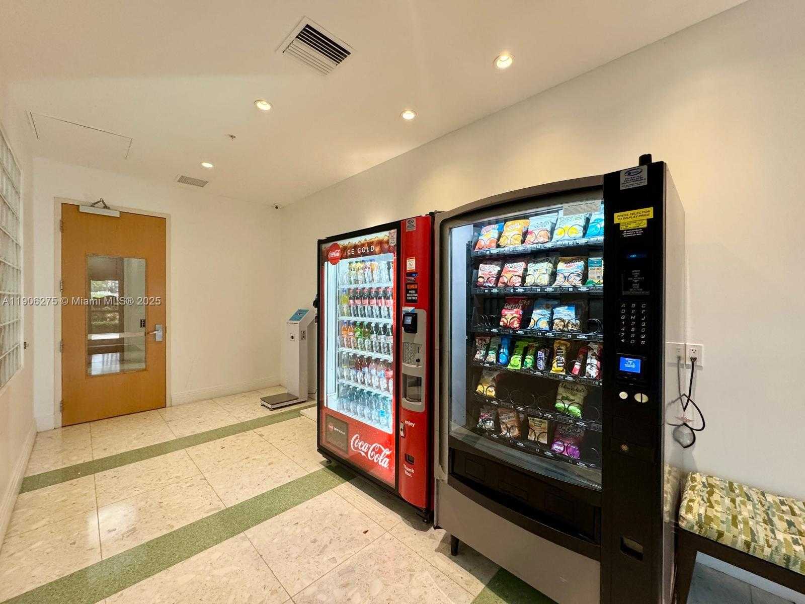 Small Image of 3901 SOUTH OCEAN DR #5A, Hollywood Number 40