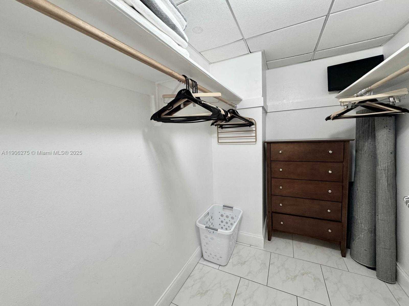 Small Image of 3901 SOUTH OCEAN DR #5A, Hollywood Number 9