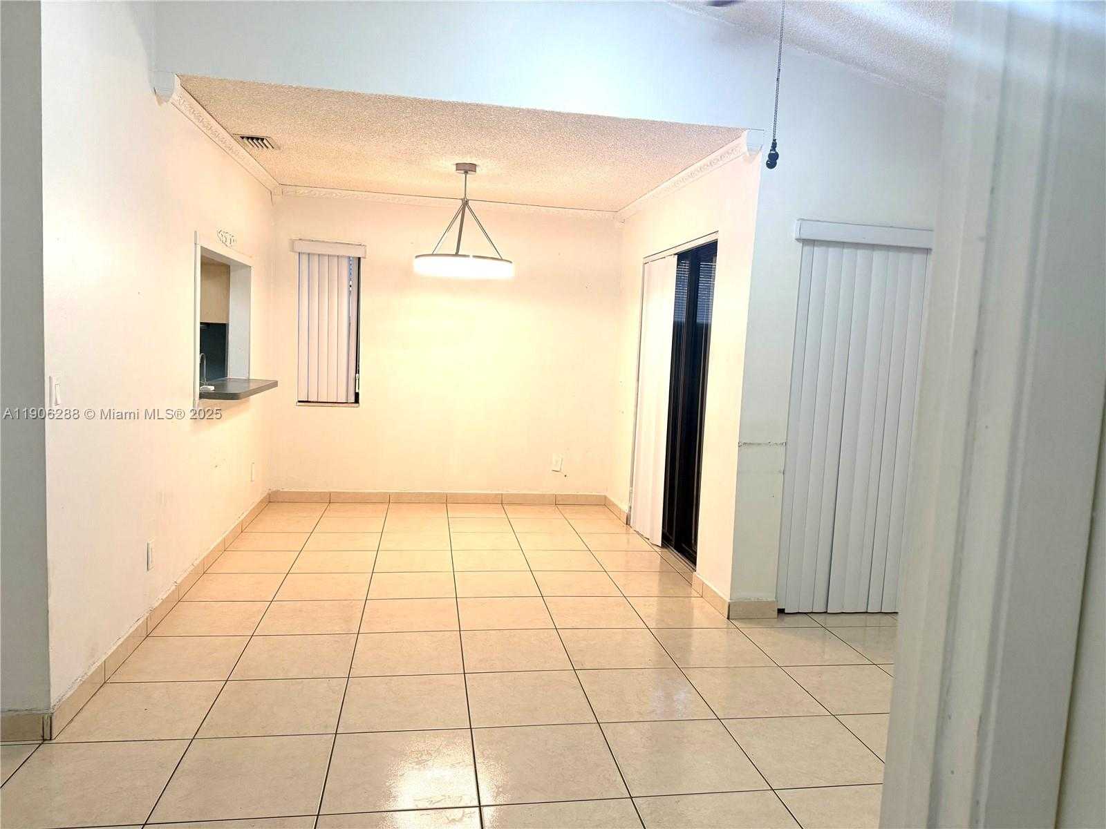 Small Image of 6018 NORTH WEST 172ND TERR CIR, Hialeah Number 2