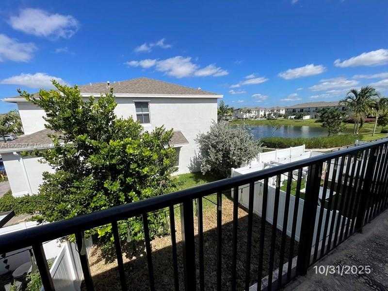 Small Image of 767 SOUTH EAST 18TH ST, Homestead Number 16