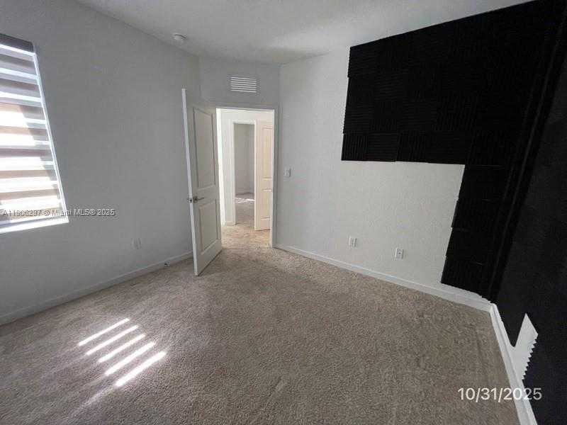 Small Image of 767 SOUTH EAST 18TH ST, Homestead Number 18