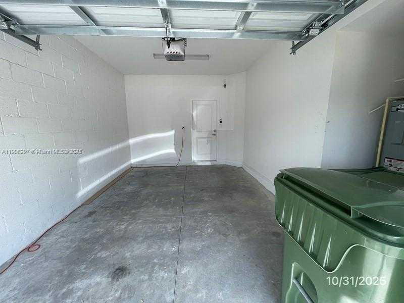 Small Image of 767 SOUTH EAST 18TH ST, Homestead Number 23