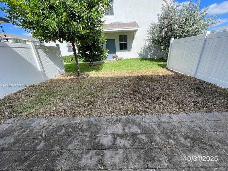 Small Image of 767 SOUTH EAST 18TH ST, Homestead Number 25