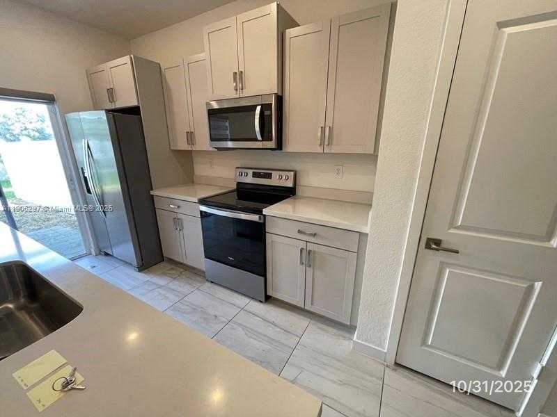 Small Image of 767 SOUTH EAST 18TH ST, Homestead Number 4