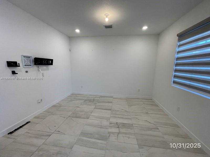 Small Image of 767 SOUTH EAST 18TH ST, Homestead Number 7