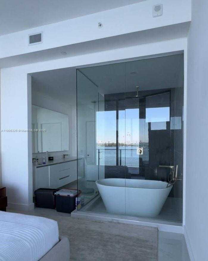 Small Image of 700 NORTH EAST 24 #203, Miami Number 6