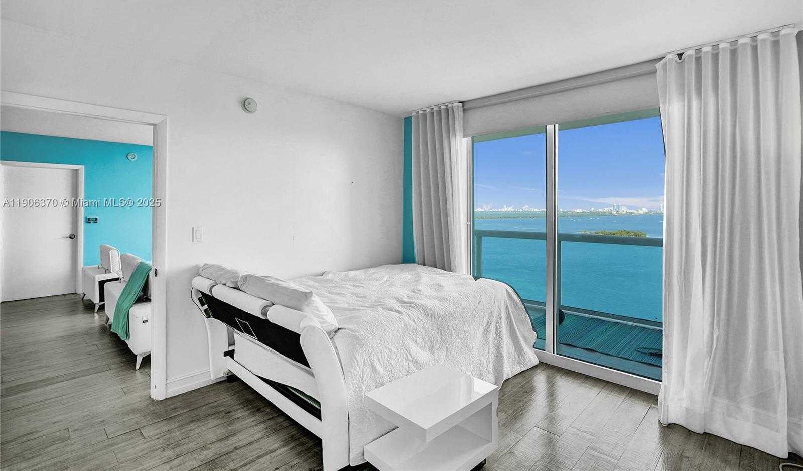 Small Image of 1800 NORTH BAYSHORE DR #2407, Miami Number 12