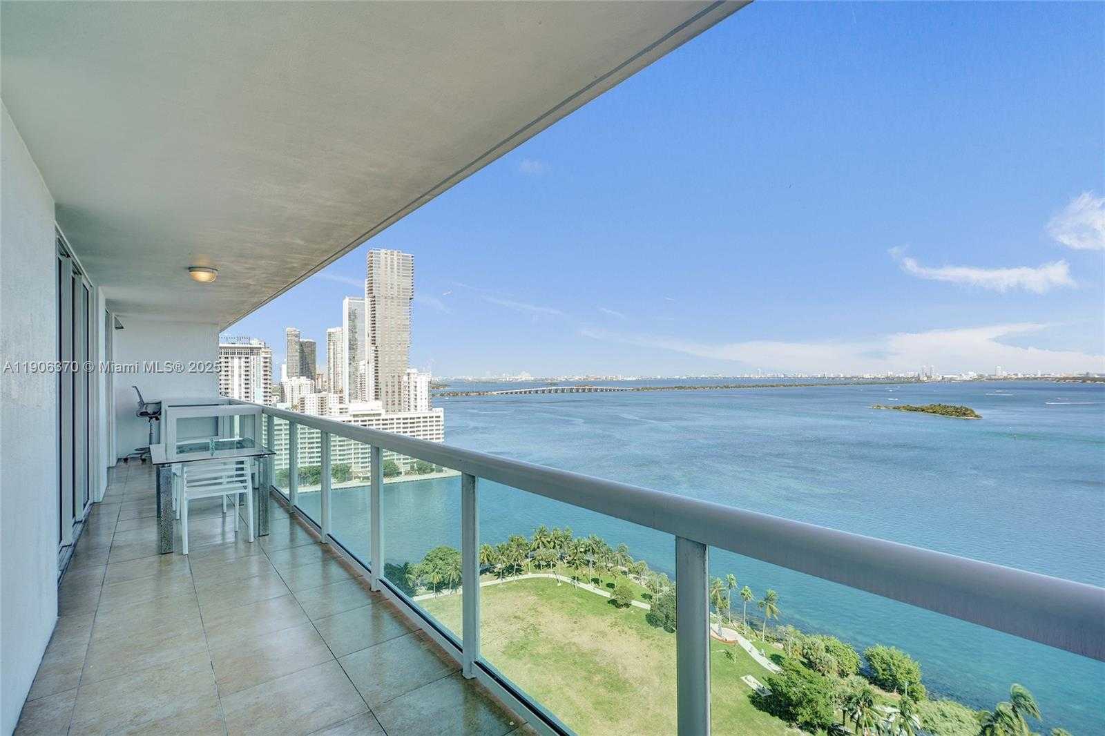 Small Image of 1800 NORTH BAYSHORE DR #2407, Miami Number 15